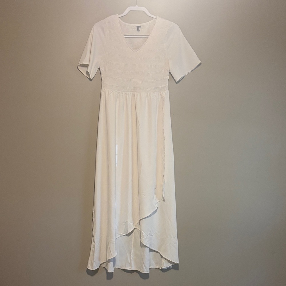 Zattacs Cream V-Neck High Low Maxi Dress - Size Medium